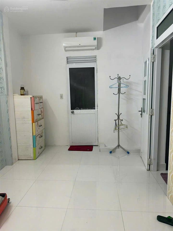 Bán nhà 3 tầng giá rẻ khu phố tây nha trang, cách biển 300m