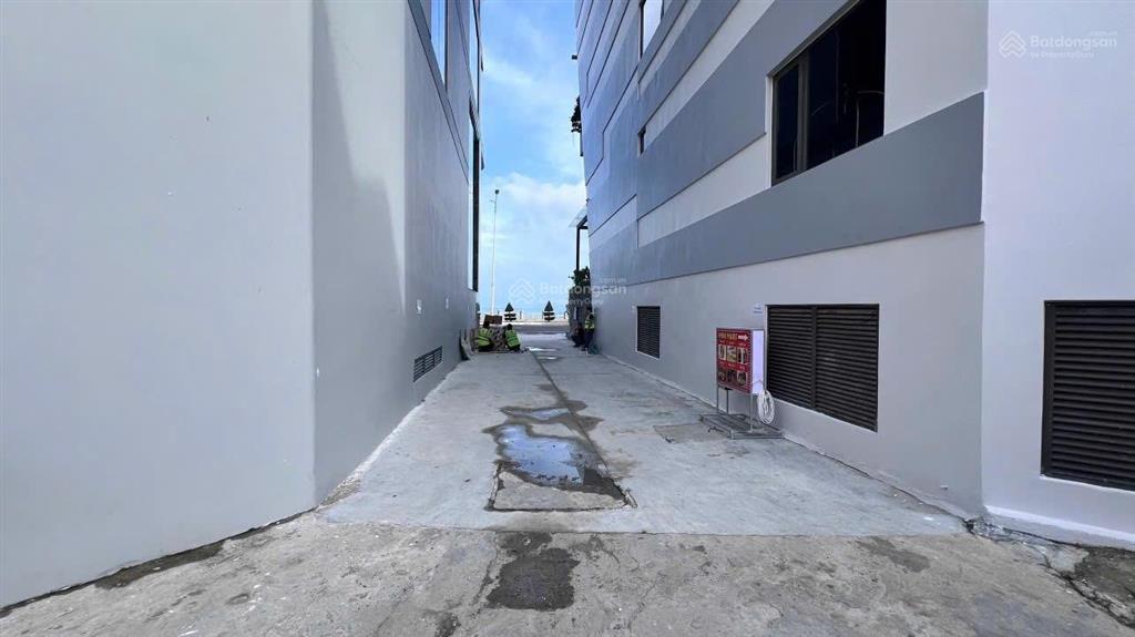 Bán đất đẹp cạnh biển xây biệt thự, tòa căn hộ giá rẻ. ngang 12m8 vĩnh hòa, nha trang