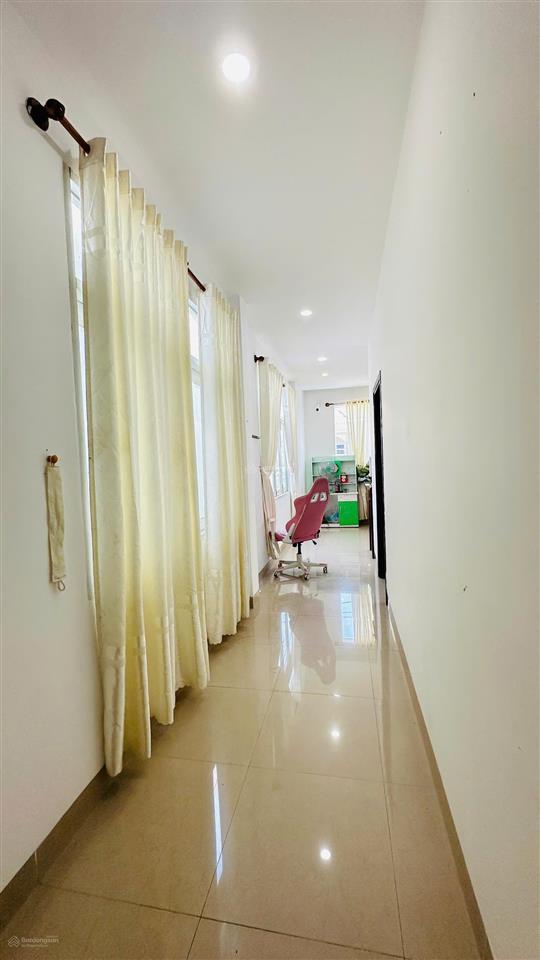 Cần tiền dưỡng già bán căn nhà 3 tầng đường hẻm nguyễn xiển đối diện trường sư phạm, đất ngang 7m.