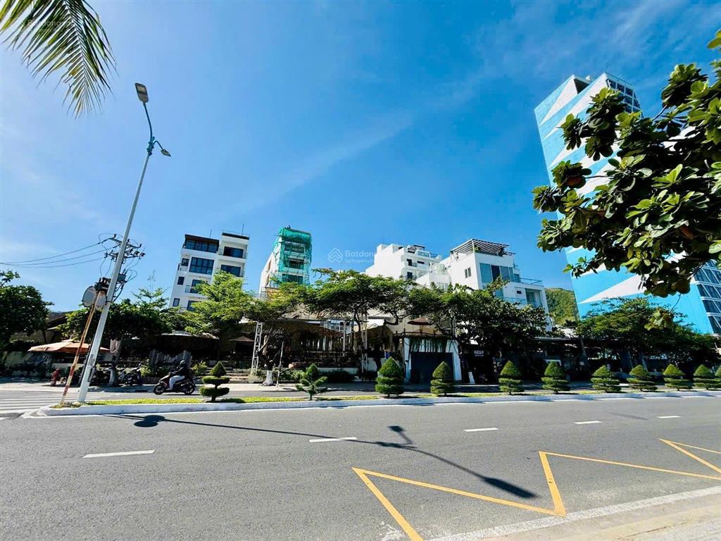 Hàng hiếm đường biển phạm văn đồng 2 mặt tiền view trực diện biển nha trang