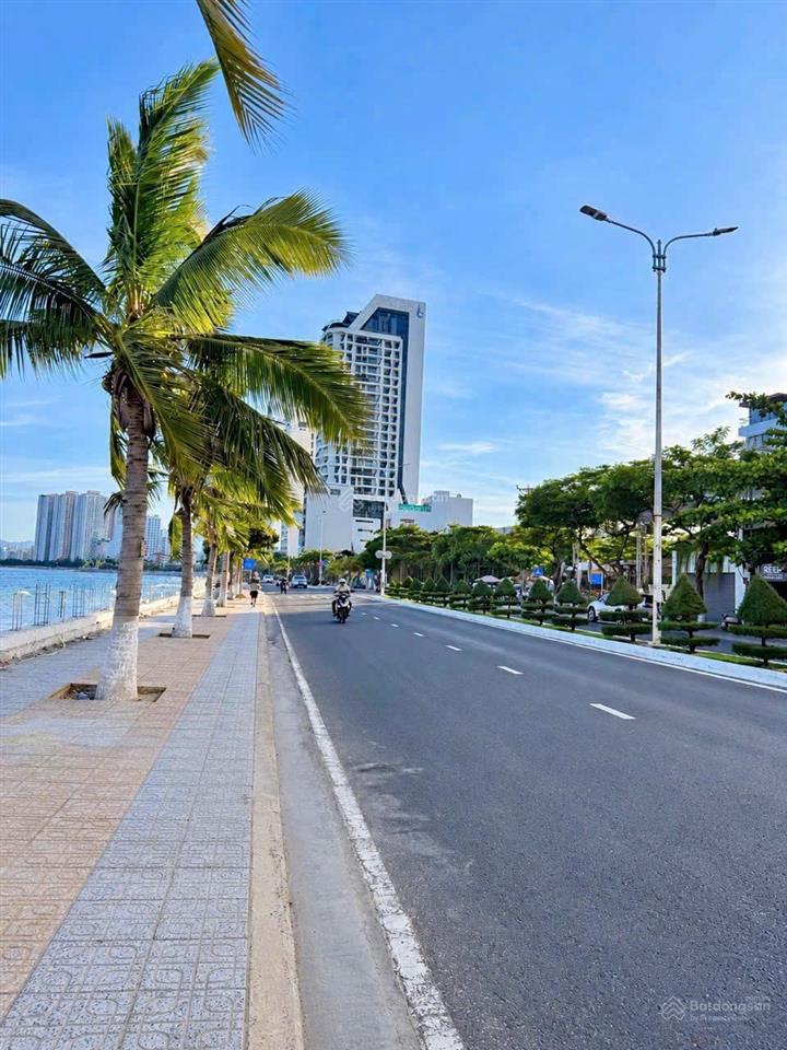 Hàng hiếm đường biển phạm văn đồng 2 mặt tiền view trực diện biển nha trang