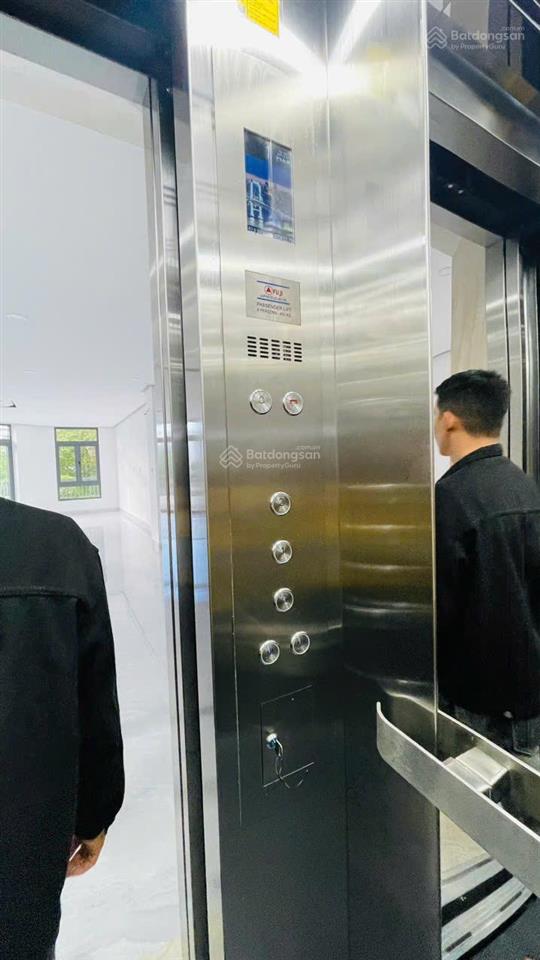 Hạ 2 tỷ, cần bán nhanh căn góc hai mt an bình tân có thang máy