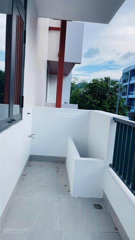 Hạ 2 tỷ, cần bán nhanh căn góc hai mt an bình tân có thang máy