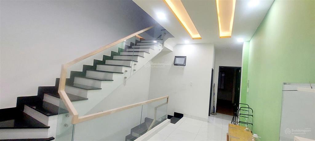 Bán nhà 3 tầng tđc vcn phước long 2 giá chỉ 7 tỷ (giá cũ 7,5 tỷ)