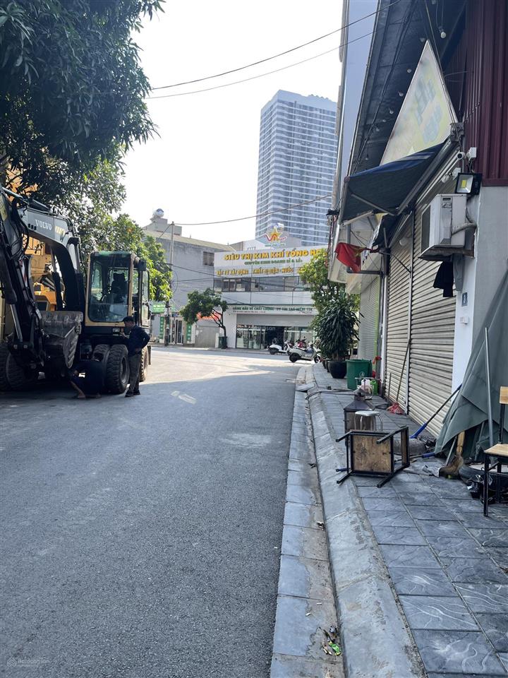Bán đất ngọc chi trục đường võ nguyên giáp 80 m2, giá 120tr/m2 đường lên chân cầu nhật tân