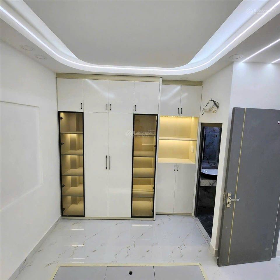 Bán nhà mới xây  full nội thất cao cấp  5,86 tỷ