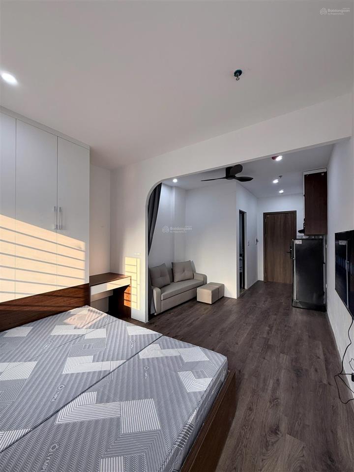 Căn hộ 1 ngủ 1 khách | ngay cv thống nhất | full nội thất cao cấp | miễn phí môi giới 100%