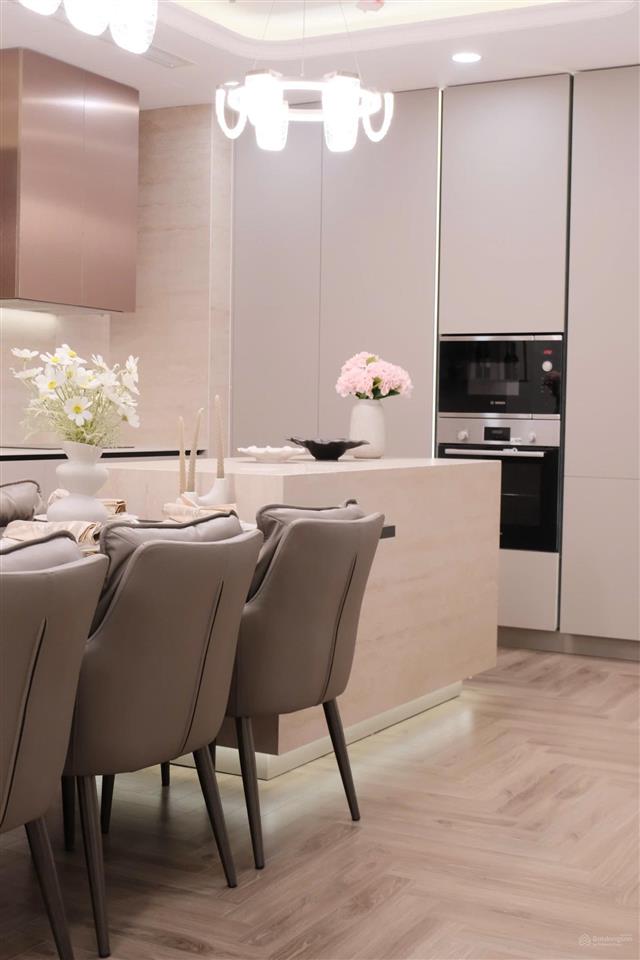 Siêu phẩm 4 ngủ đập thông 187m sẵn slot oto dưới hầm,nội thất đẳng cấp .giá 20 tỷ tl sâu 0868 657 ***