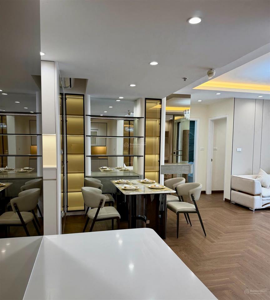Sổ cầm tay cần bán gấp căn hoa hậu 87m2 toà t7 view nhạc nước. giá 10 tỷ 0868 657 ***