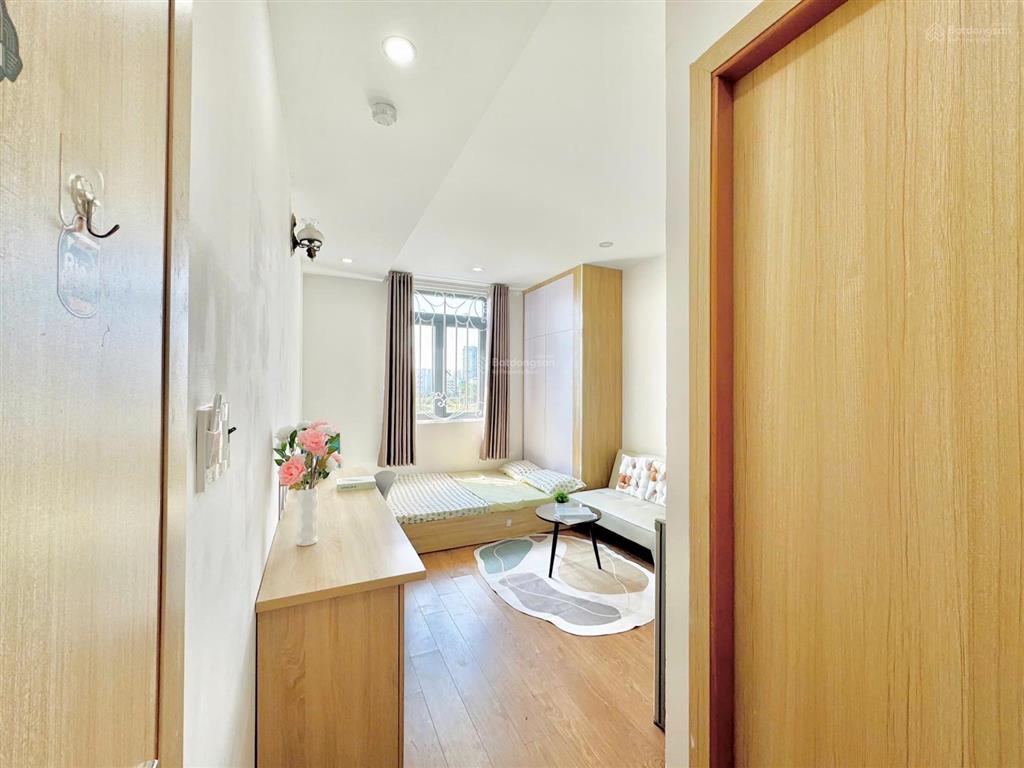 Căn hộ studio full nội thất, cửa sổ trời gần đảo kim cương quận 2