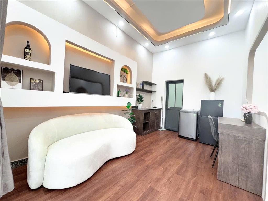 Cho thuê căn hộ studio full nội thất ban công cực kì thoáng ngay nguyễn duy trinh