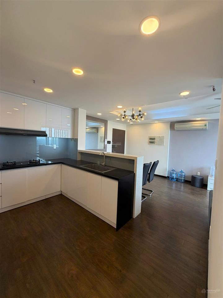 Bán chung cư cao cấp phú mỹ hưng  hưng phúc lầu cao view công viên thoáng mát có sông phía xa xa