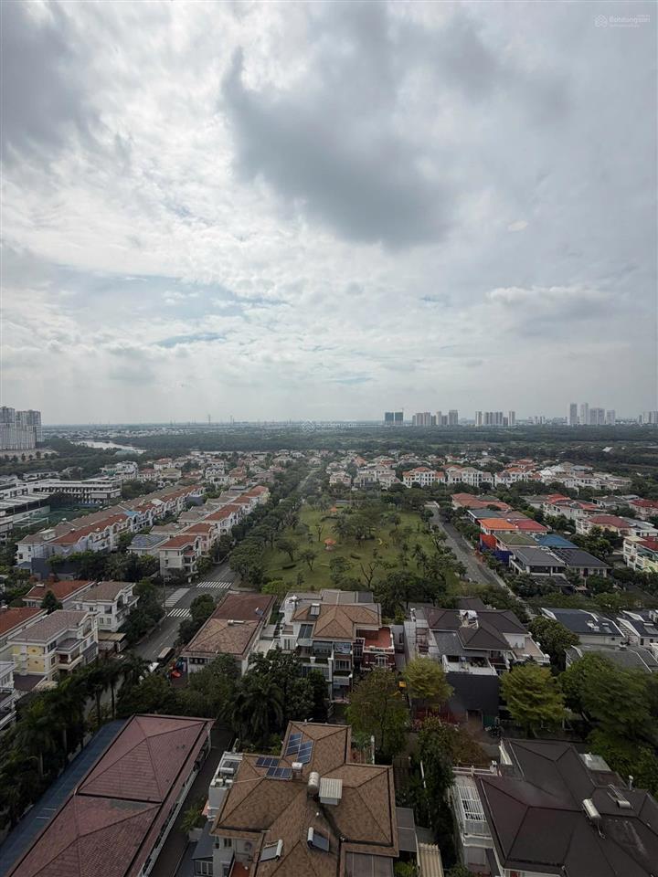 Bán chung cư cao cấp phú mỹ hưng  hưng phúc lầu cao view công viên thoáng mát có sông phía xa xa
