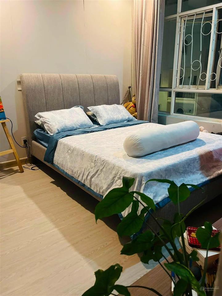 Bán căn hộ hoàng anh gold house  tầng 3