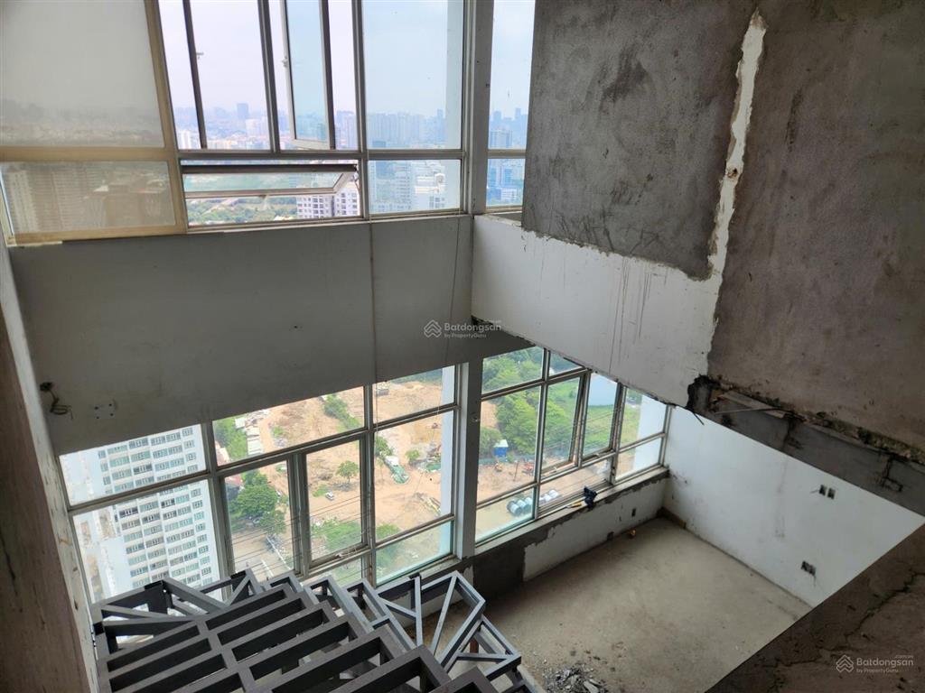 Bán penthouse thô chung cư phú hoàng anh