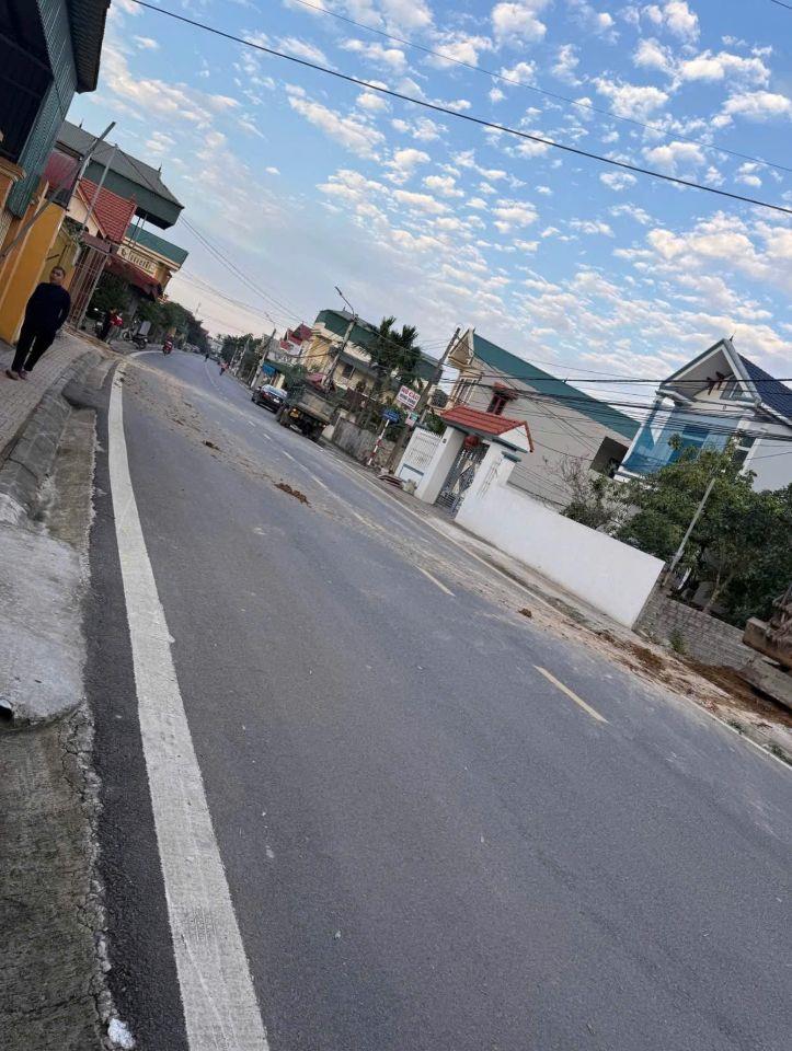 Bán Lô Đất Trục Chính Kinh Doanh Vsip MT 6m Gía RẺ 