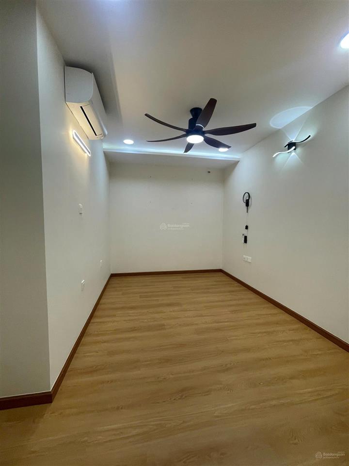 Bán nhanh căn góc c/c phúc yên 1, q.tân bình 104m² (3pn) giá 4,8 tỷ.