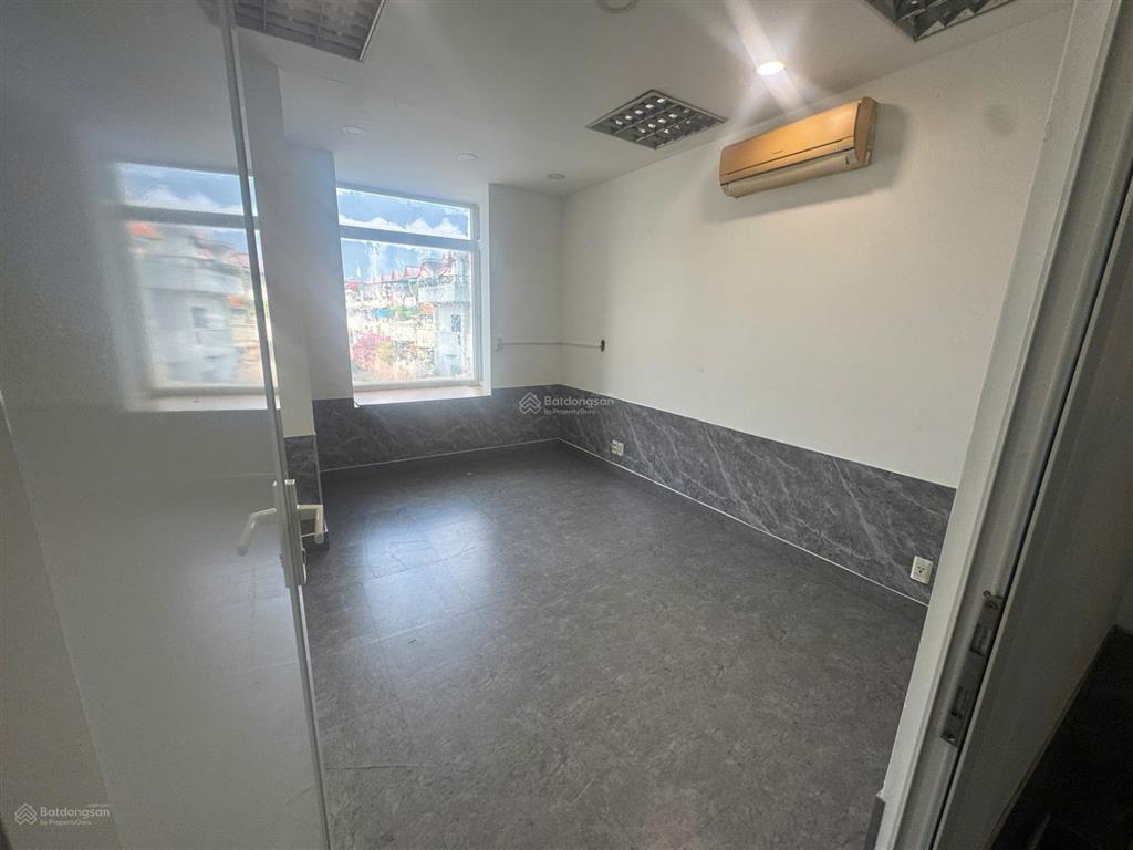 Căn hộ thuận việt quận 11 121m²(3pn) giá 7,8 tỷ.