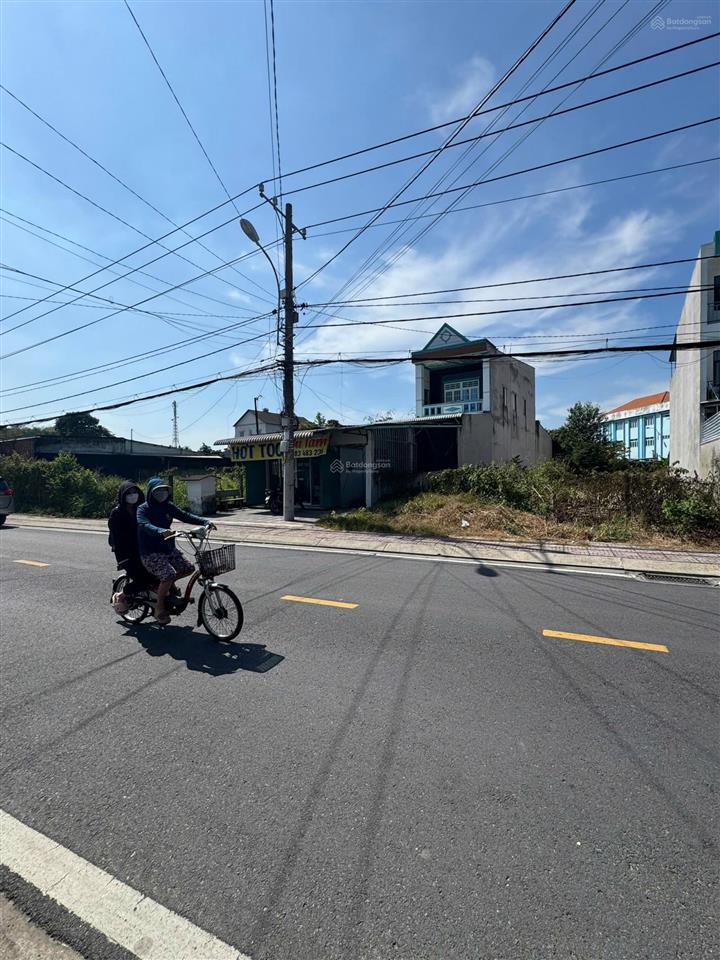 Vợ chồng li thân cần bán gấp 200m2 đất thị trấn củ chi , shr