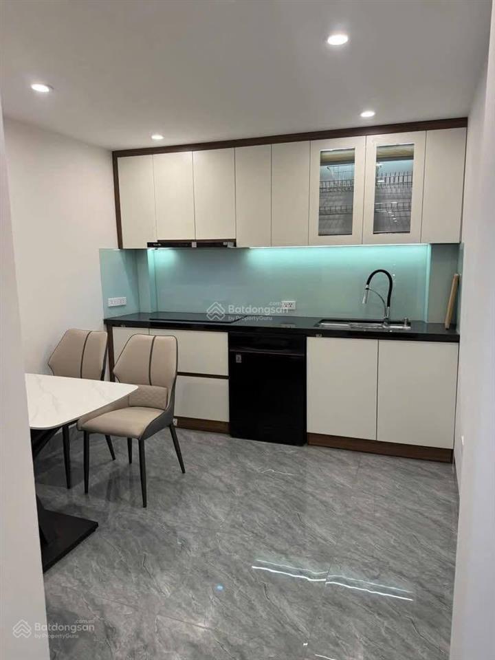 Siêu phẩm oto tránh trần đại nghĩa. 36 m2 x 5 tầng nhỉnh 8 tỷ có tl