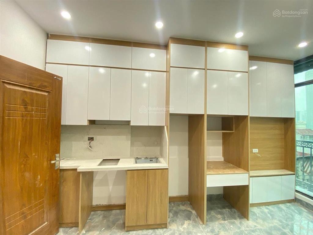 Tòa nhà xây mới ngõ rộng 30m ra ôtô 55m, 7t t.máy mt 4,3m tại lê thanh nghị hbt hn 11 phòng full đồ