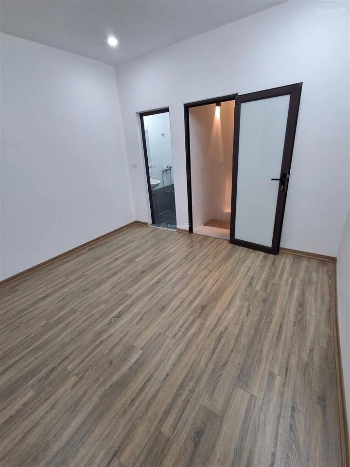 Nhà mới 4 t tân mai h mai hn, dt 20 m2 4,1 tỷ  80 m ra mặt phố, gần hồ đền lừ, 3pn đủ công năng