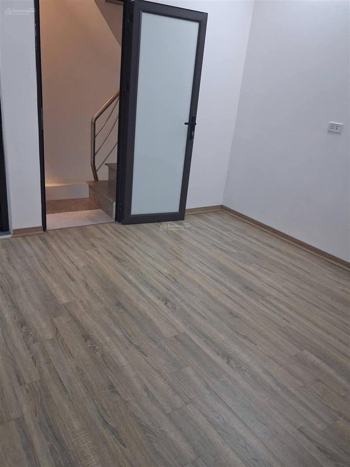 Nhà mới 4 t tân mai h mai hn, dt 20 m2 4,1 tỷ  80 m ra mặt phố, gần hồ đền lừ, 3pn đủ công năng