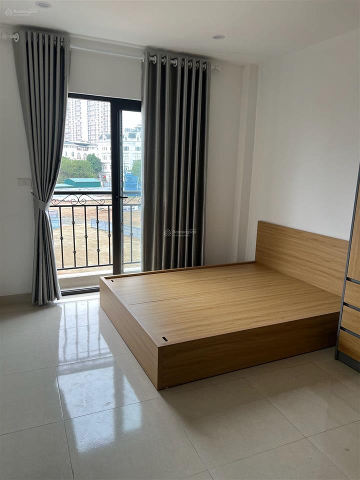 Bán tòa dòng tiền ccmn x mới 7 t t máy 82m mt 5m 24 tỷ, ngõ rộng cách m phố 15 m ng an ninh hbt hn