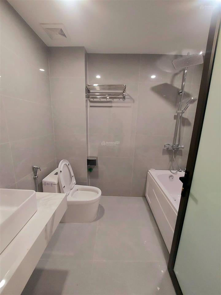Bán nr 40m2, 3pn, 4wc tại phường giáp bát, quận hoàng mai, hà nội, giá cực chất 12,7 tỷ vnd