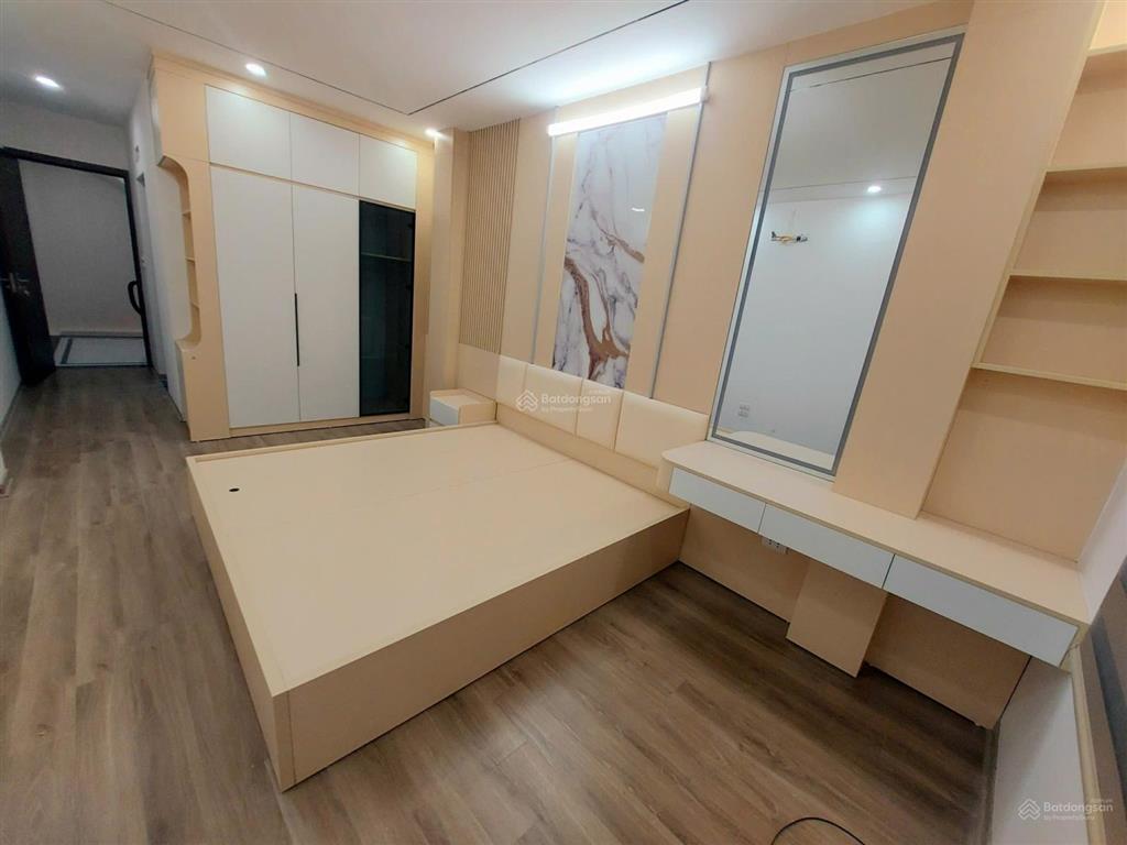 Bán nr 40m2, 3pn, 4wc tại phường giáp bát, quận hoàng mai, hà nội, giá cực chất 12,7 tỷ vnd