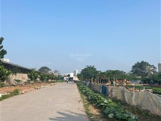 Cắt lỗ bán gấp căn liền kề mặt phố kinh doanh rất ok, bán đảo linh đàm 150m2 mặt tiền 6m