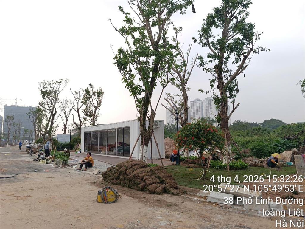 Cắt lỗ bán gấp căn liền kề mặt phố kinh doanh rất ok, bán đảo linh đàm 150m2 mặt tiền 6m