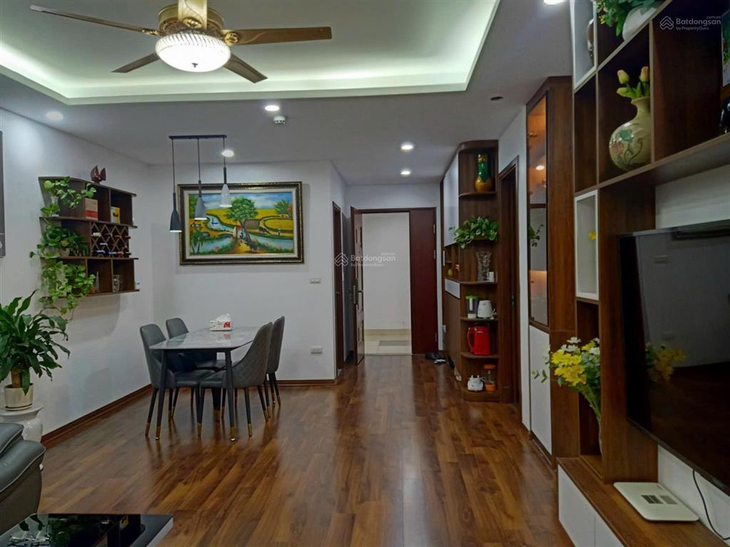 Em chính chủ bán căn 2pn72mcăn góc 3 mặt thoánghướng đn, full nội thất mới đẹp 5x tỷ