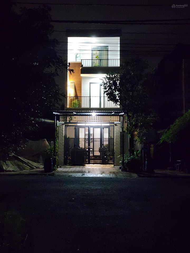 Bán nhà riêng tại b7 38, lavender city, 3,8 tỷ, 215m2