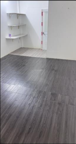 Nc 2 tầng, 48m2, sạch, hẻm thông, có sân, chợ, trường, nhà thờ. chỉ 5tr/th