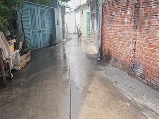 Nc 2 tầng, 48m2, sạch, hẻm thông, có sân, chợ, trường, nhà thờ. chỉ 5tr/th