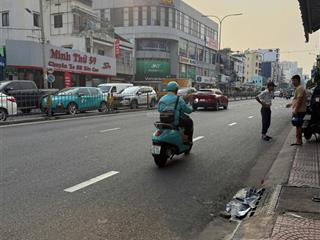 Mặt bằng cho thuê 50m2 trống suốt hoàng văn thụ phú nhuận.  0765 400 *** a quý