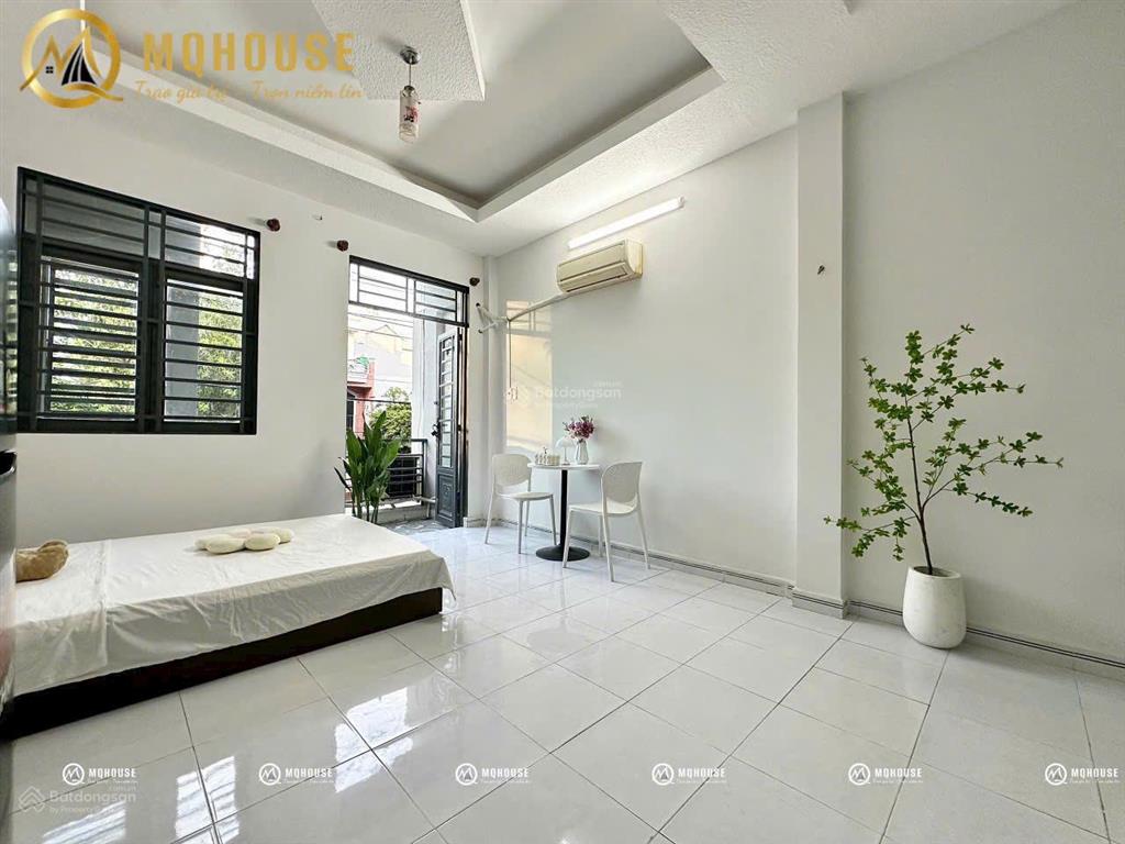 Phòng view đẹp nắng sáng 45m hoàng hoa thám. thang máy