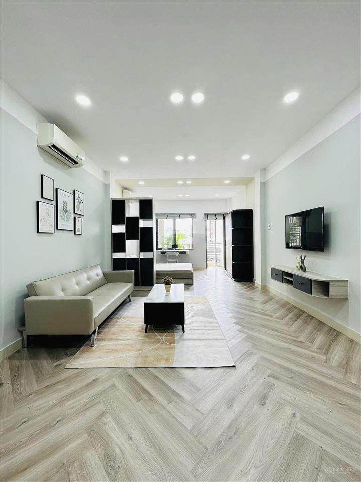 Phòng 45m², tách bếp, gần sân bay  full nội thất, thang máy.