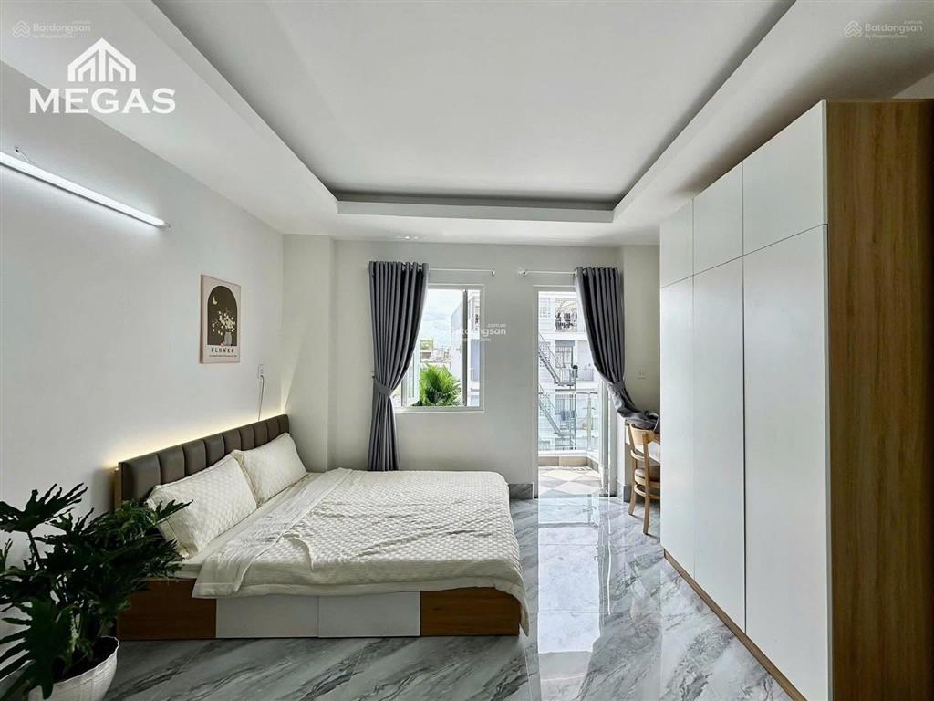 Ban công 30m full nội thất phan đăng lưu giáp bình thạnh quận 1