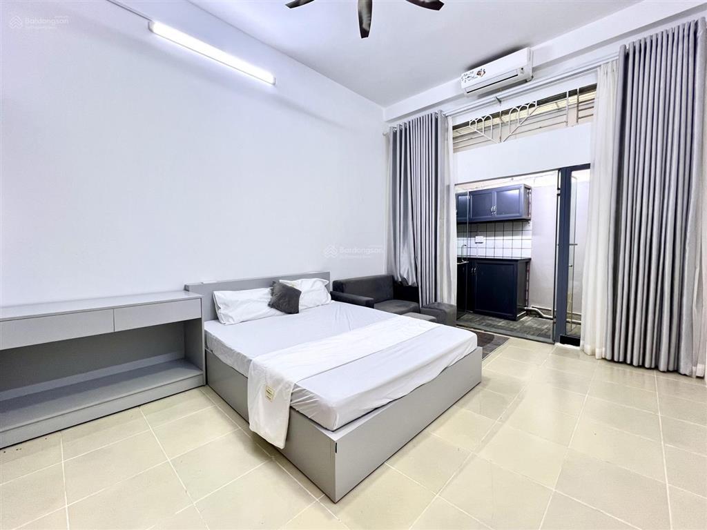 Cho thuê chdv phòng full nội thất 149 nguyễn văn đậu, 6,8 triệu, 35 m2 hàng hiếm tại giá siêu hời