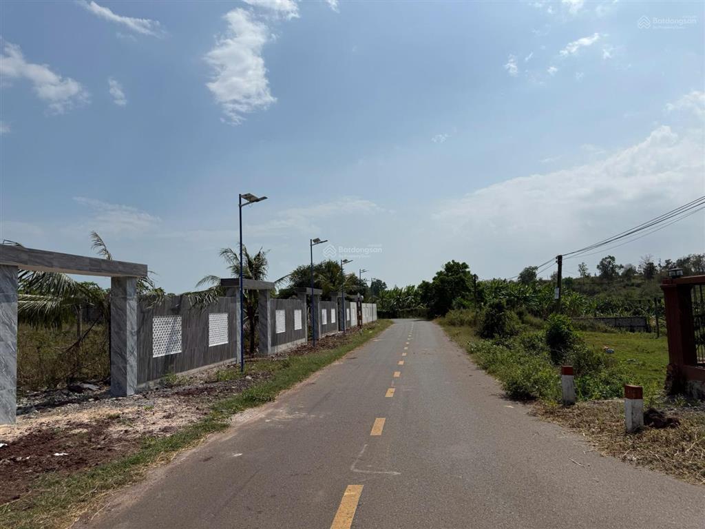 Bán đất tại đt 765, thị trấn đất đỏ, 1,75 tỷ, 189m2, pháp lý đầy đủ, hướng tây bắc