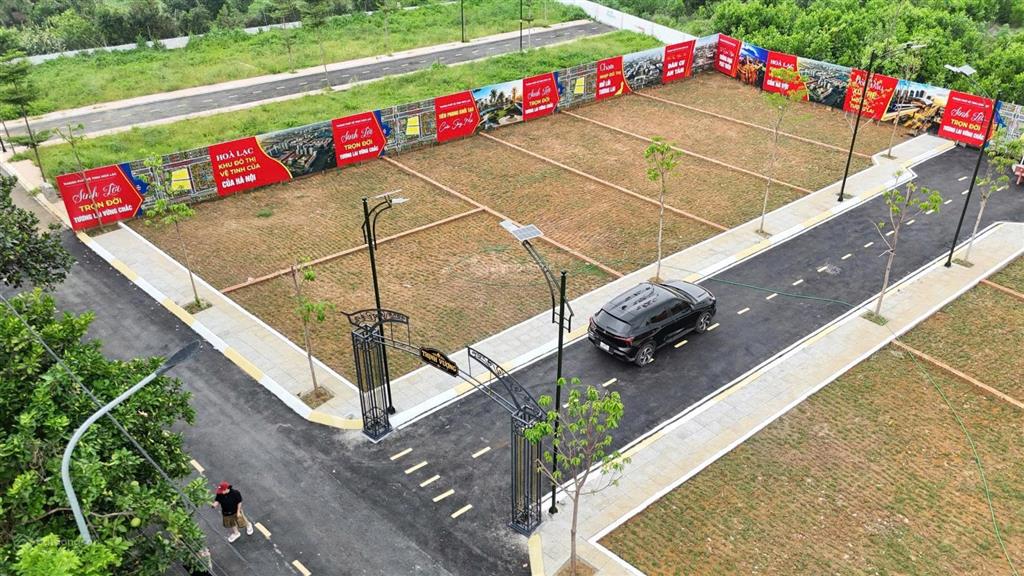 Hot  quỹ đất đẹp gần trục hồ tây  ba vì, gần đhqg hà nội, dt 100m² full thổ cư, sẵn sổ, an toàn