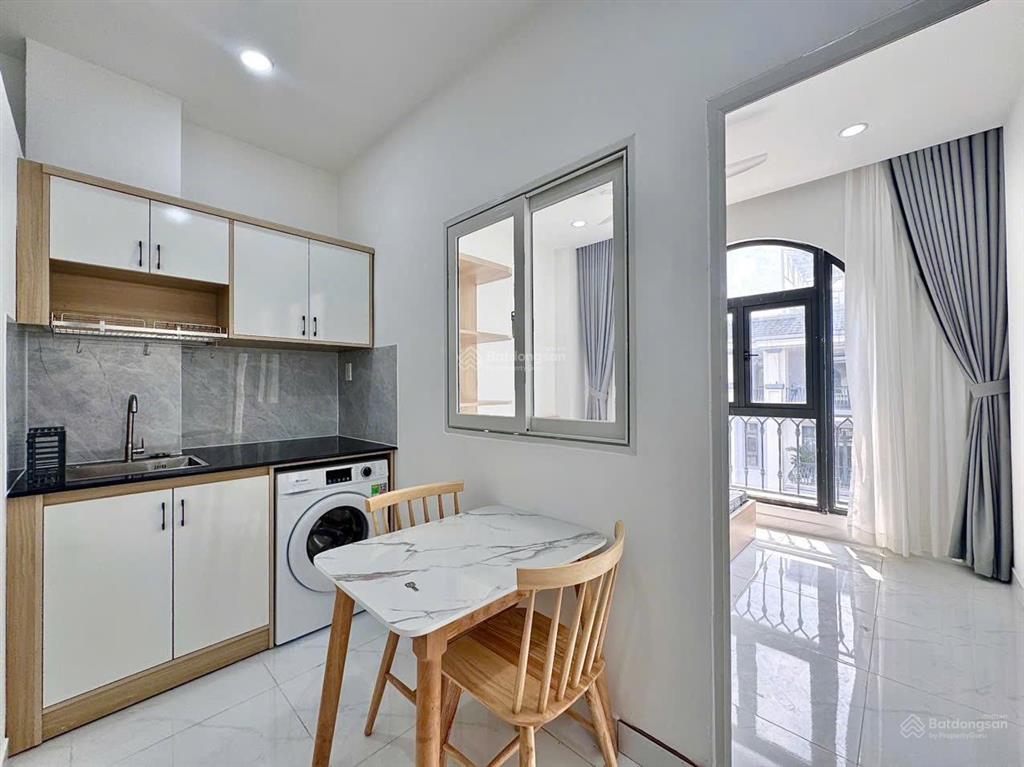 Cho thuê căn hộ cao cấp full nội thất vạn phúc city, tách bếp siêu thoáng