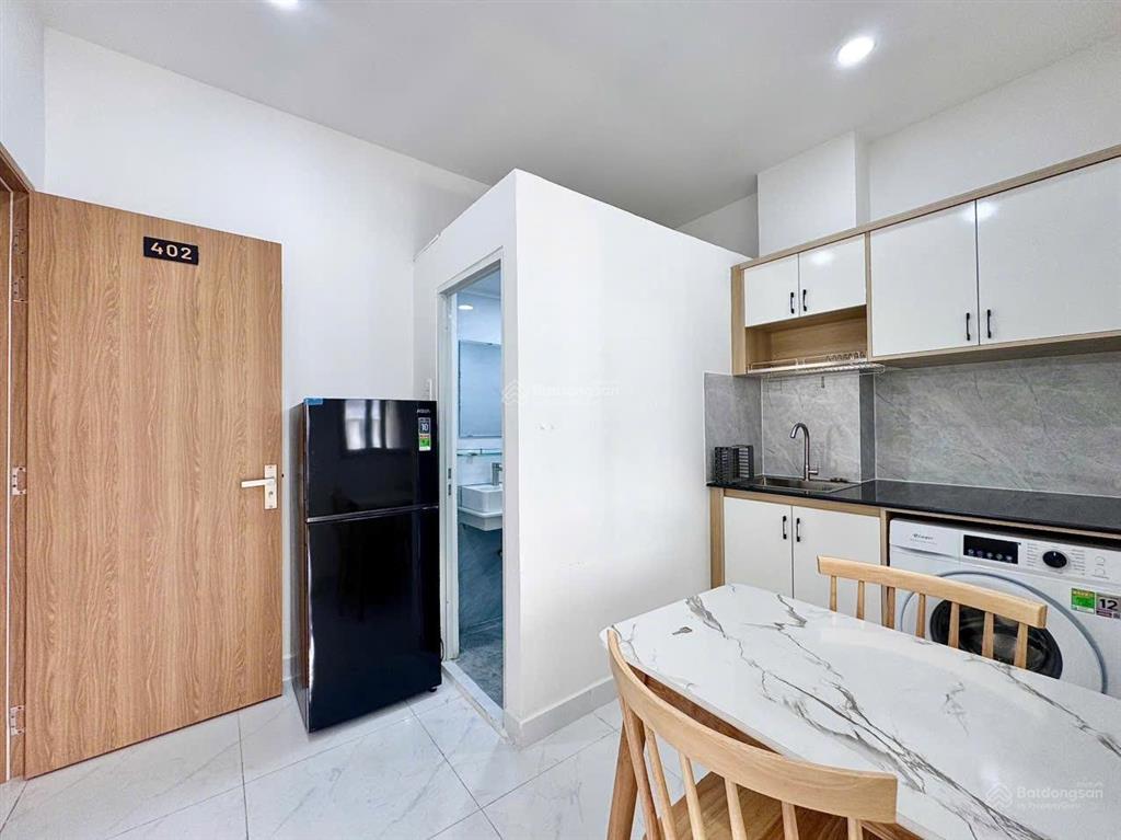 Cho thuê căn hộ cao cấp full nội thất vạn phúc city, tách bếp siêu thoáng