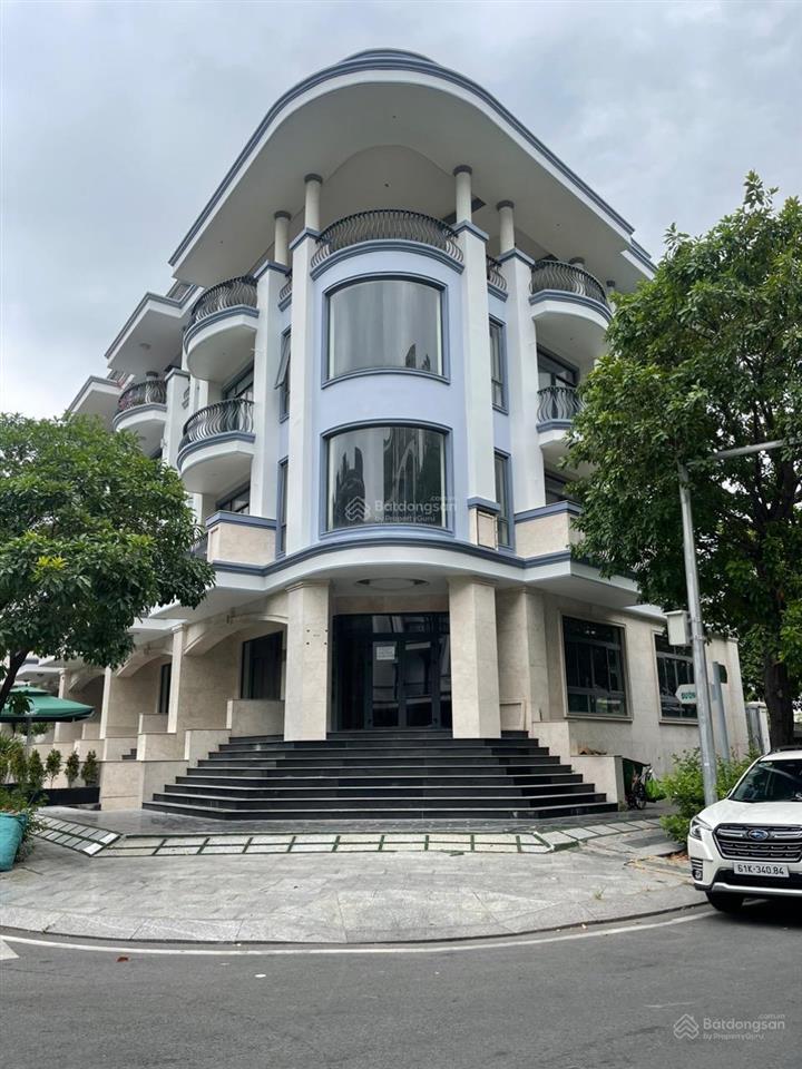 Cho thuê toà nhà shophouse căn góc 3 mặt tiền hầm  5t  st full nt  vạn phúc city