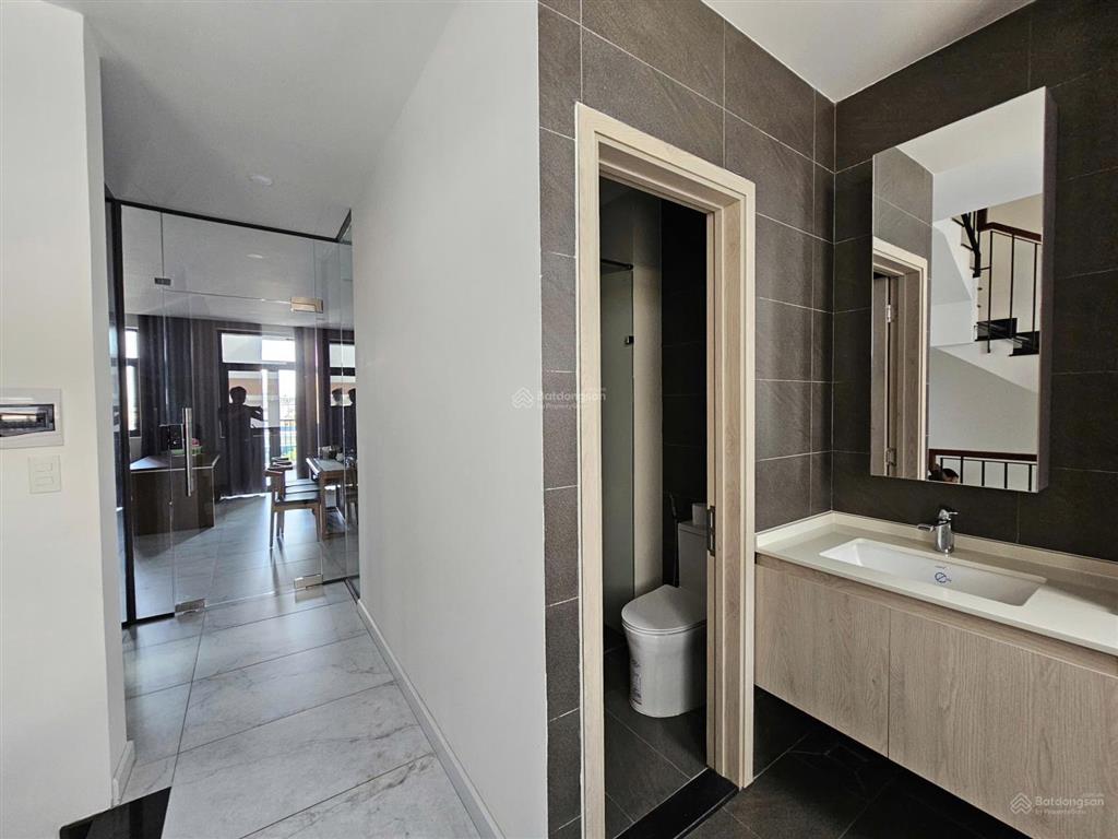Cho thuê nhà nguyên căn vạn phúc city  5x20m  hầm 5 tầng có thang máy  33 triệu
