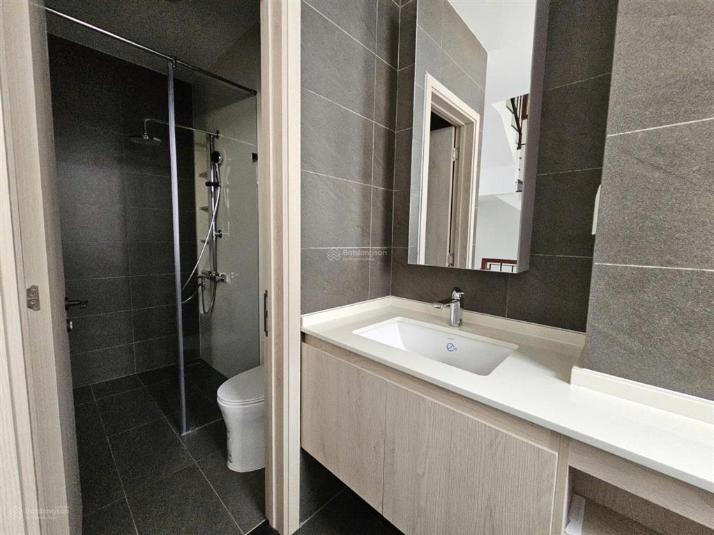 Cho thuê nhà nguyên căn vạn phúc city  5x20m  hầm 5 tầng có thang máy  33 triệu