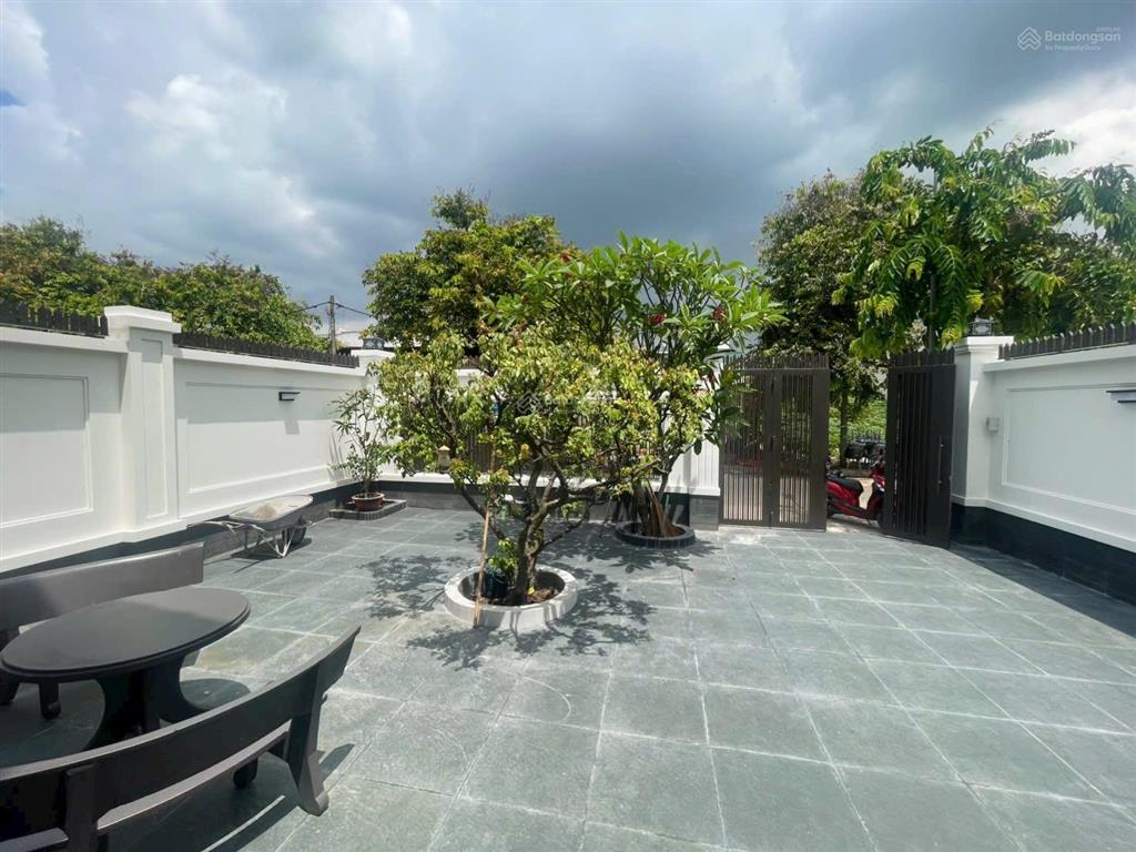 Cho thuê biệt thự mới hiện đại giáp kdc hồng long, gần vạn phúc city hiệp bình phước, thủ đức