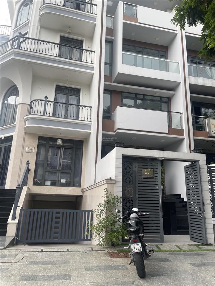 Cho thuê văn phòng tầng trệt lối đi riêng phù hợp văn phòng đại diện / showroom  chỉ 12tr/th